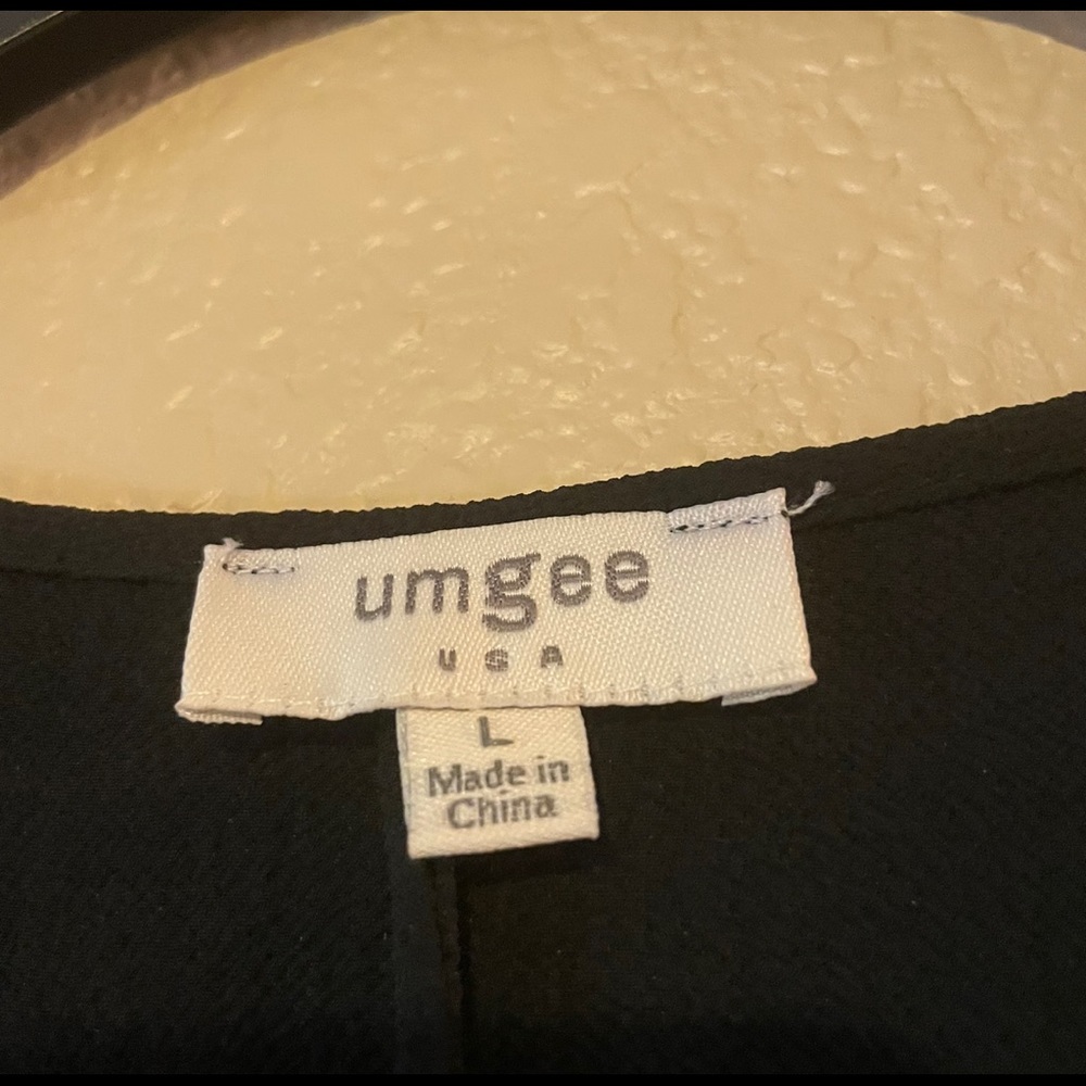 UMGEE BLACK MESH BURNOUT BELL SLEEVE TOP - Picture 6 of 7